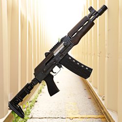 US PALM AK47/74 PISTOL GRIP NEW W/ SCREW, BLACK