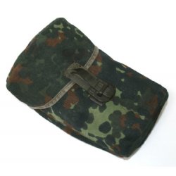 GERMAN WATER CANTEEN AND POUCH
