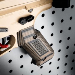 DOUBLESTAR STRONGHOLD PISTOL GRIP FOR AR, FDE